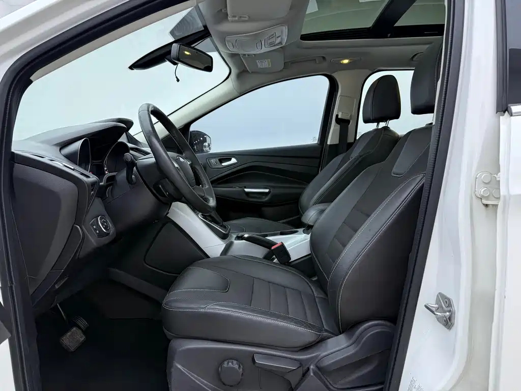 Ford Kuga 2016 — фото 4