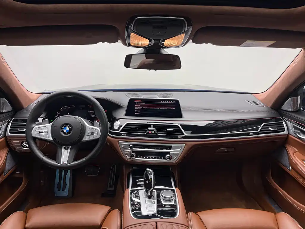 BMW 7 Series 2020 — фото 13