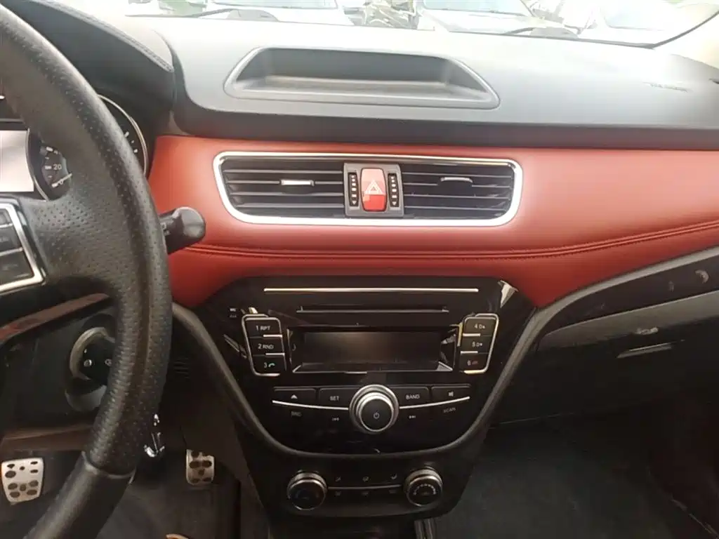 Haval H1 2015 — фото 13