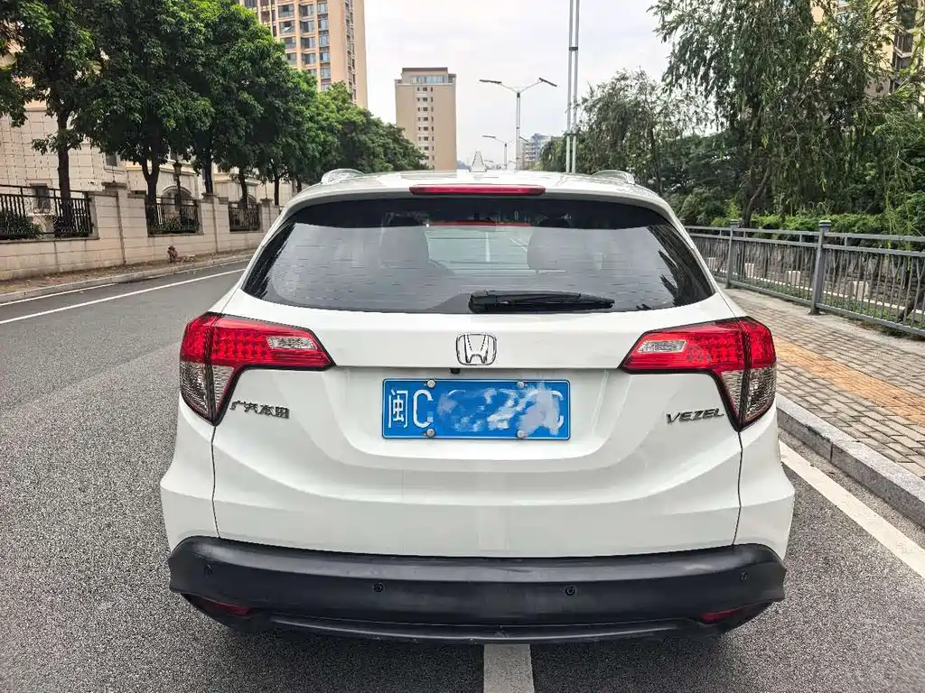 Honda Vezel 2020 — фото 8