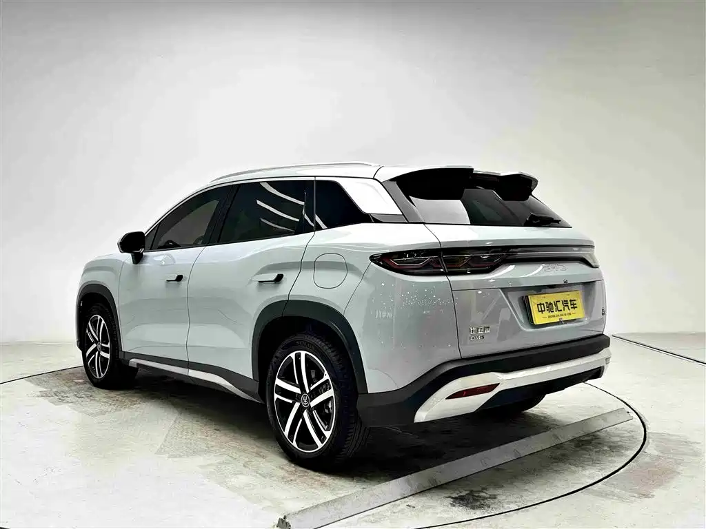 BYD L DM-i 2025 — фото 19