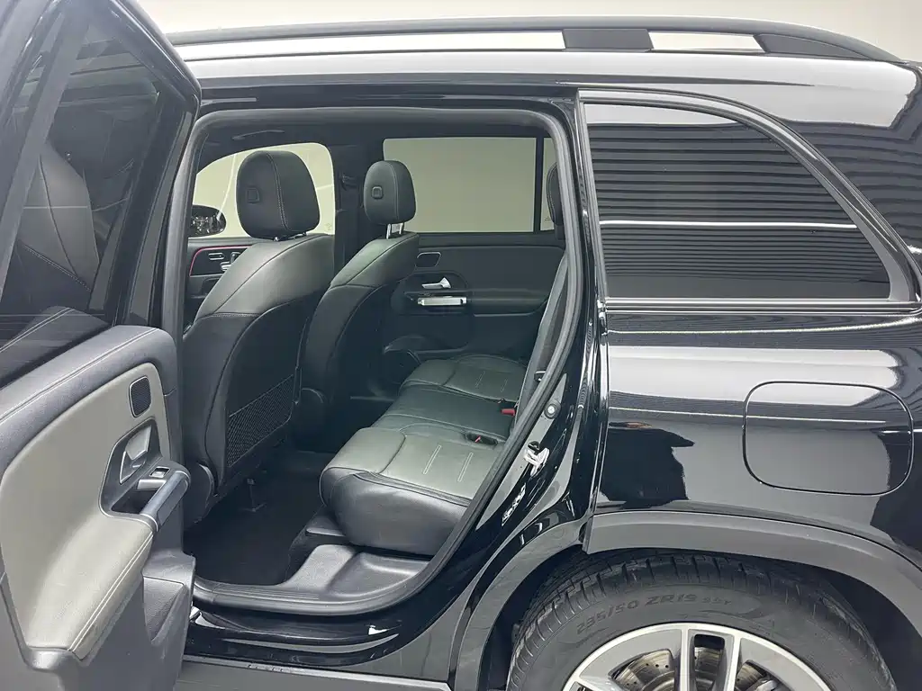 Mercedes-Benz GLB AMG 2022 — фото 17