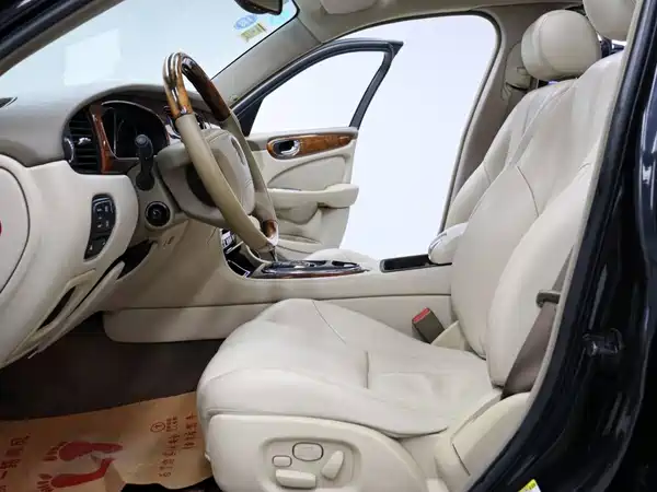 Jaguar XJ 2005