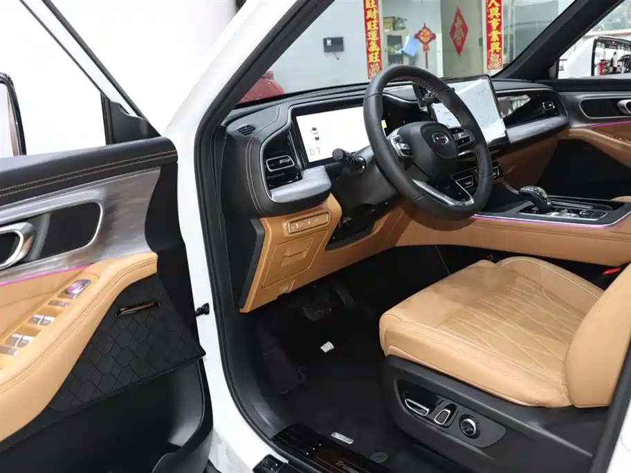 GAC Motor Trumpchi GS8 2025 — фото 9