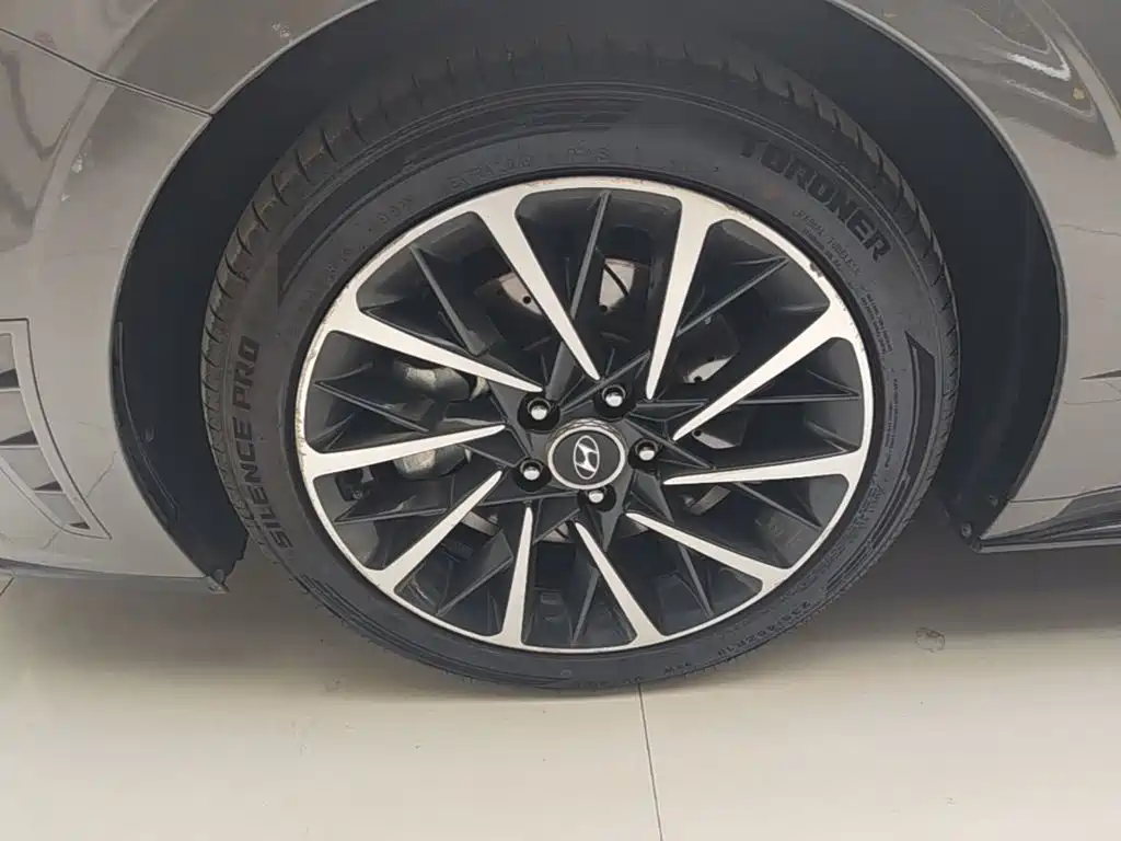 Hyundai Sonata 2020 — фото 23