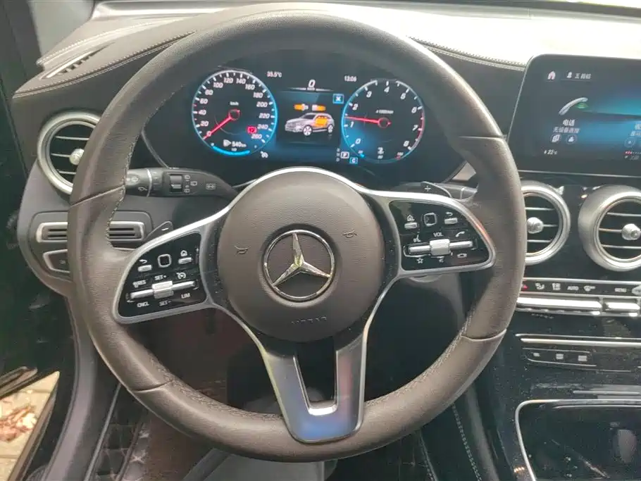 Mercedes-Benz GLC 2021 — фото 15