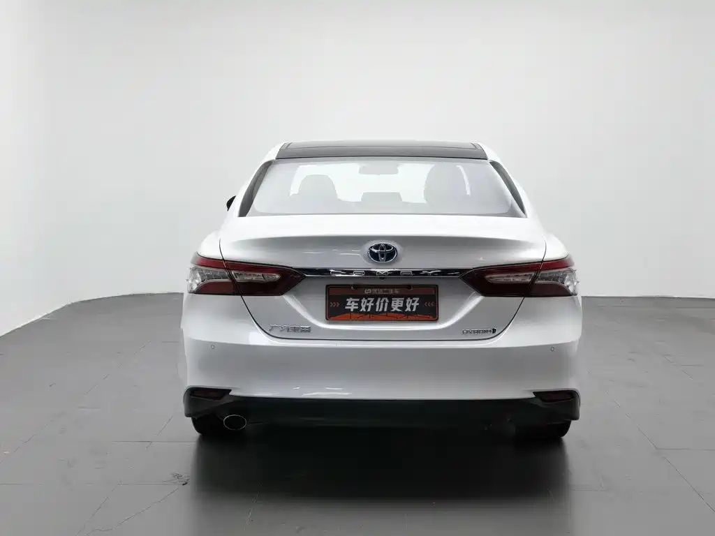 Toyota Camry 2020 — фото 4