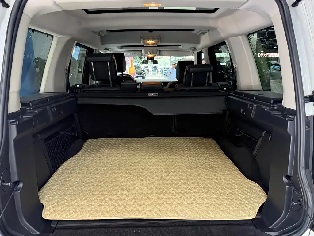 Land Rover Discovery 2012 — фото 21