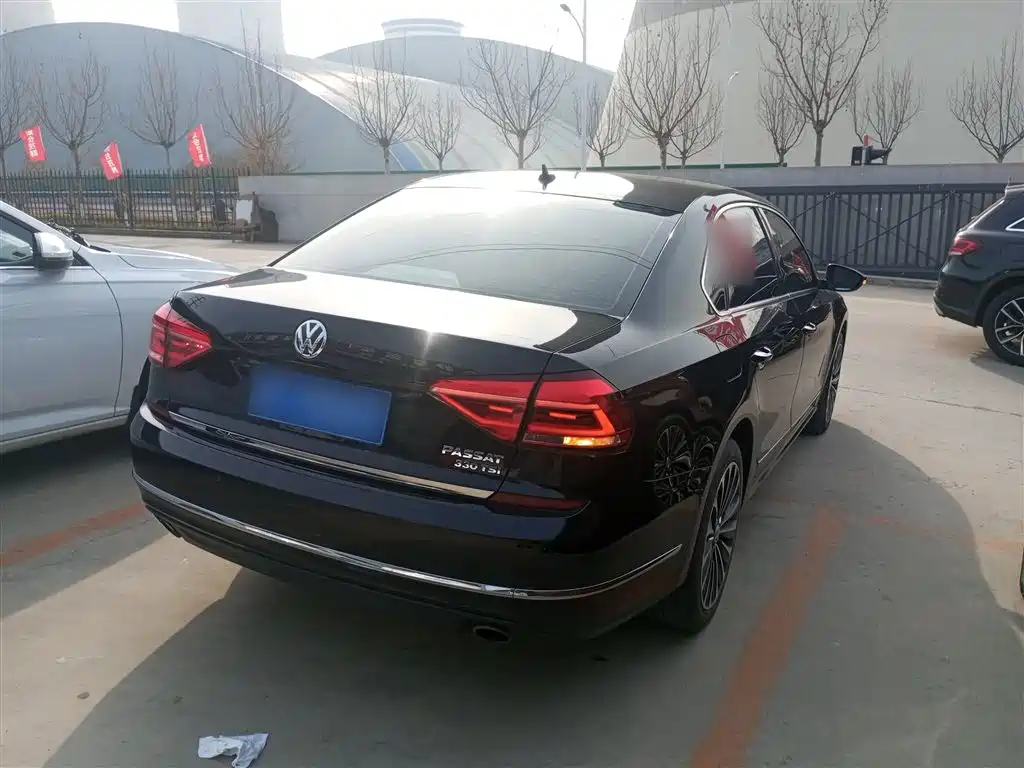 Volkswagen Passat 2017 — фото 7