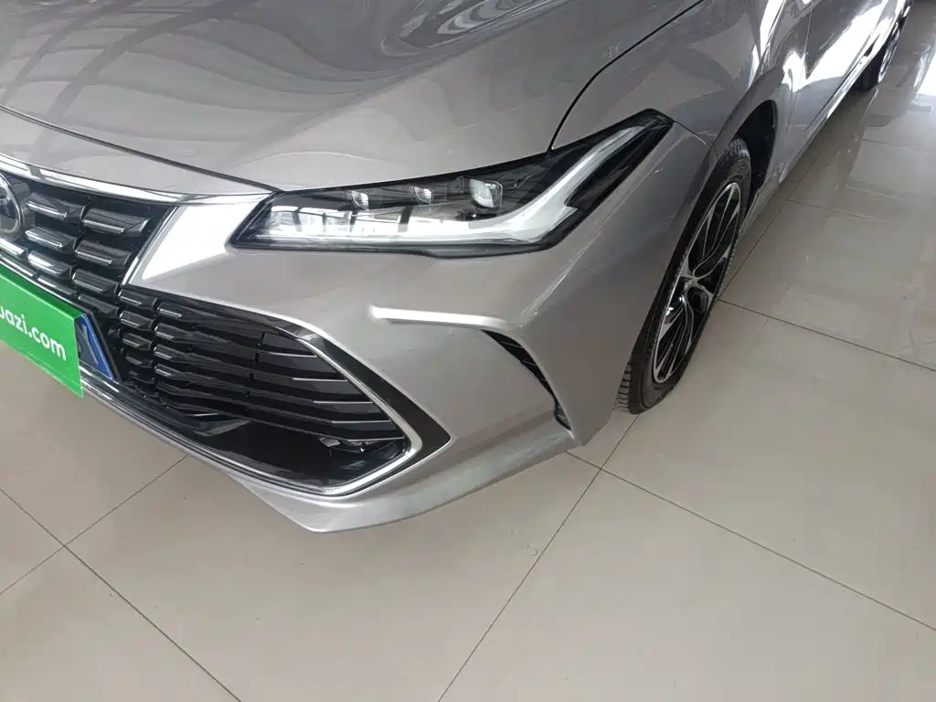 Toyota Avalon 2023 — фото 18