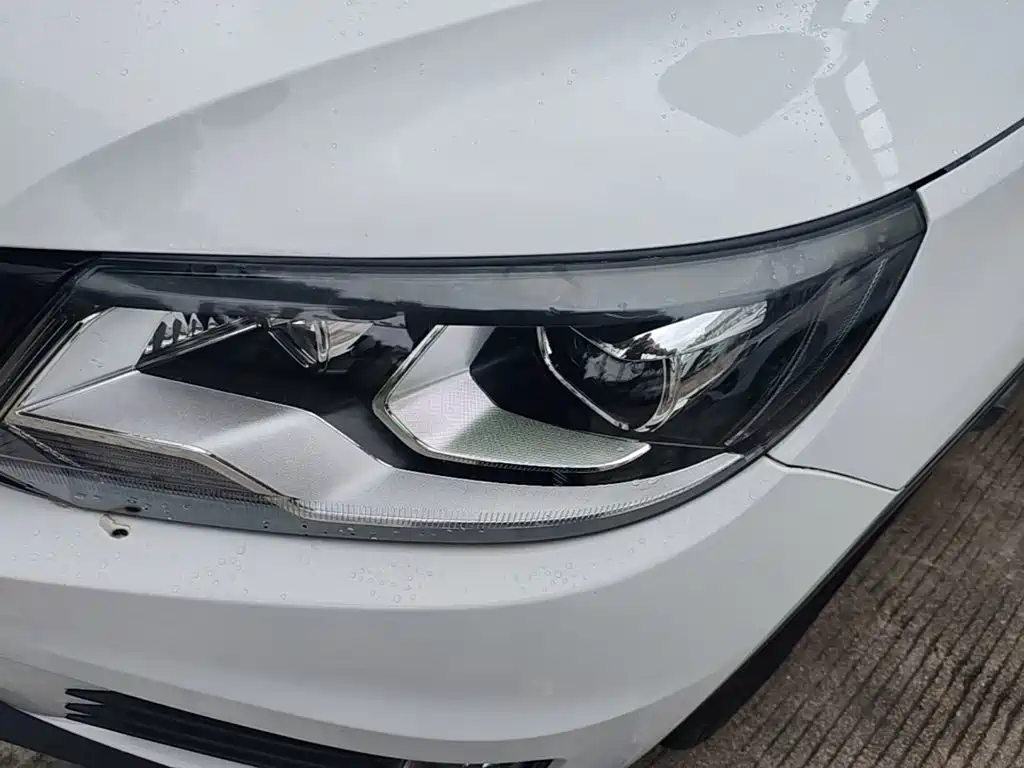 Volkswagen Tiguan 2017 — фото 24