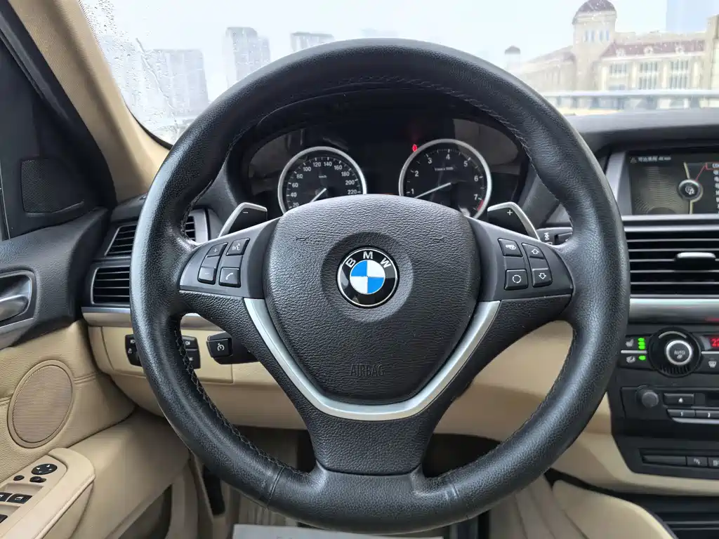 BMW X6 2014 — фото 44