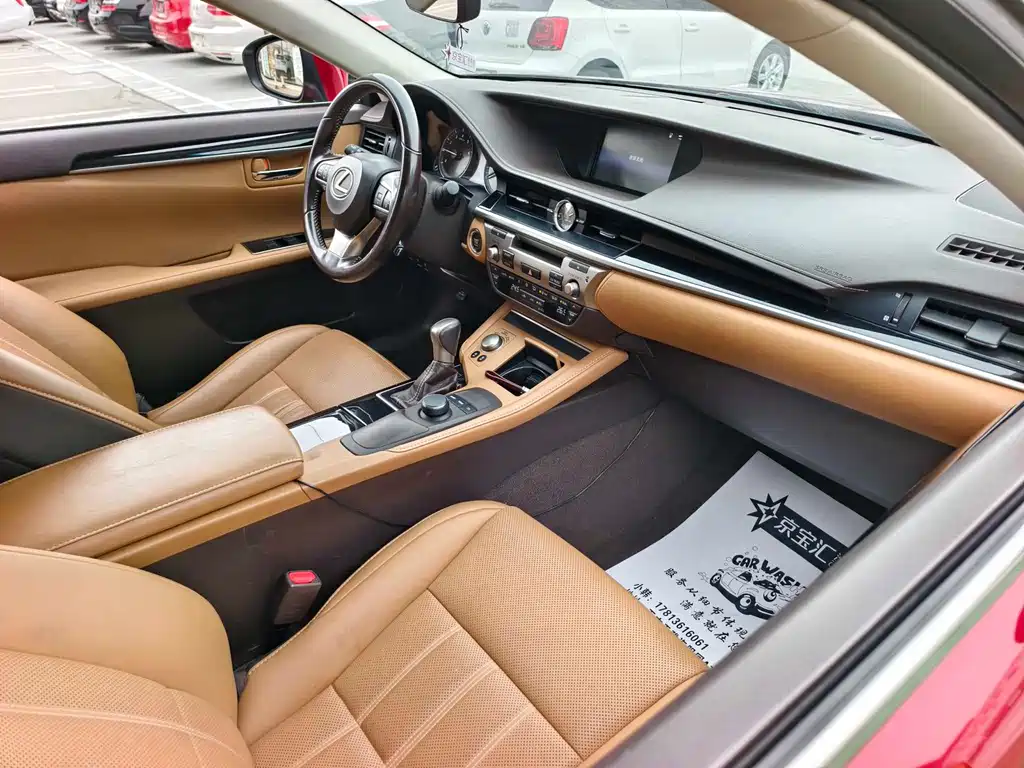 Lexus ES 2018 — фото 18