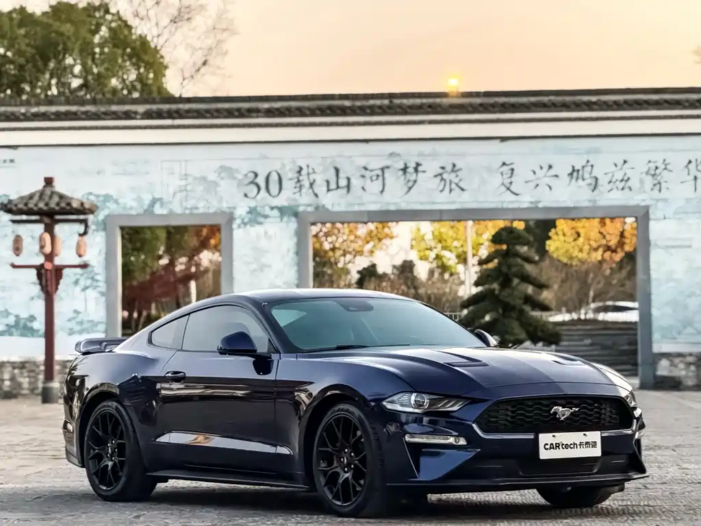 Ford Mustang 2020 — фото 3