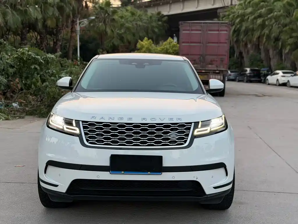 Land Rover Range Rover Velar 2023 — фото 2