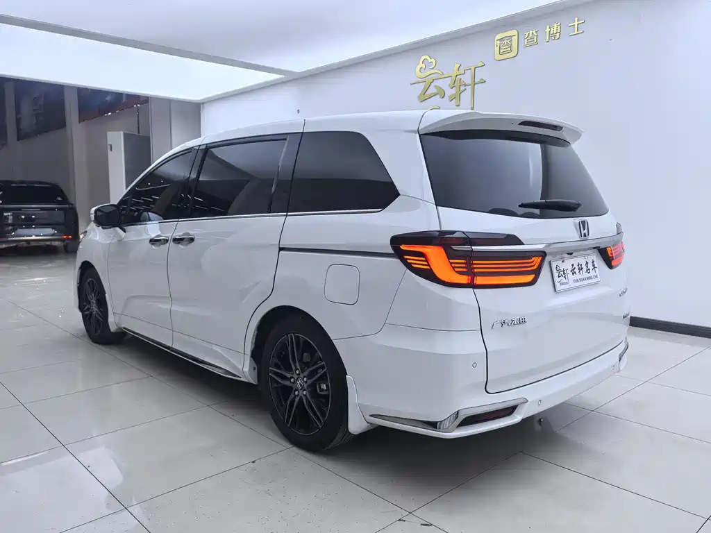 Honda Odyssey 2023 — фото 11