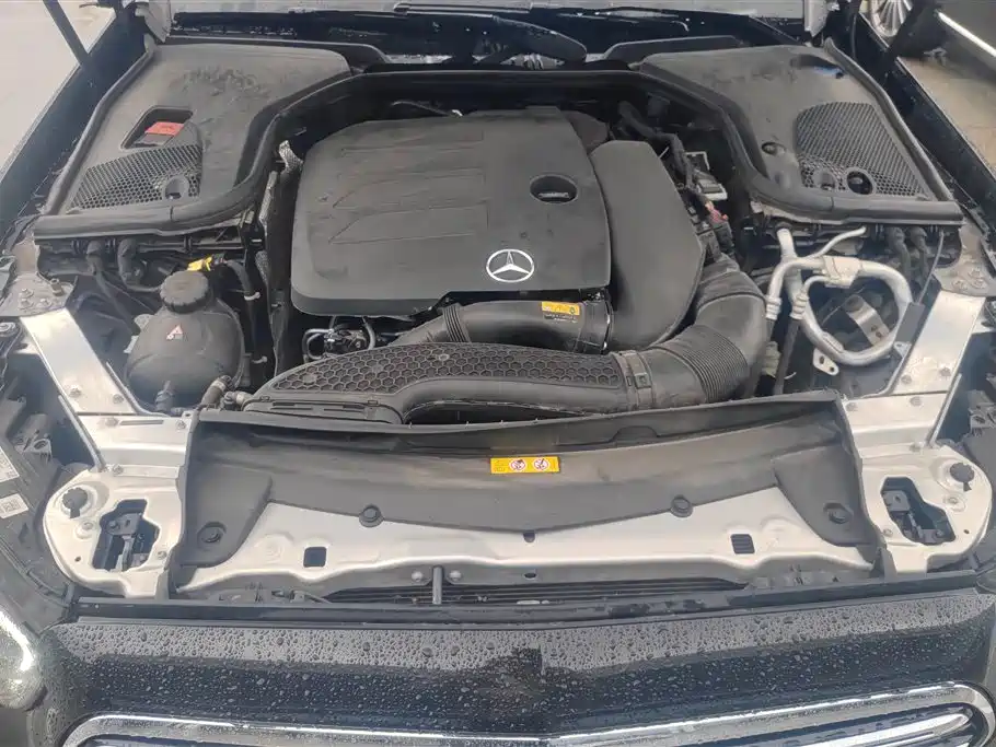 Mercedes-Benz E-Class 2023 — фото 10