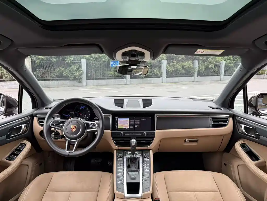 Porsche Macan 2019 — фото 6