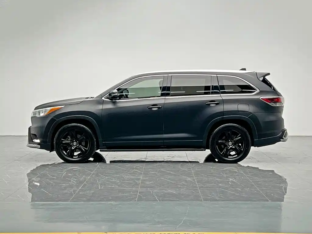 Toyota Highlander 2017 — фото 3