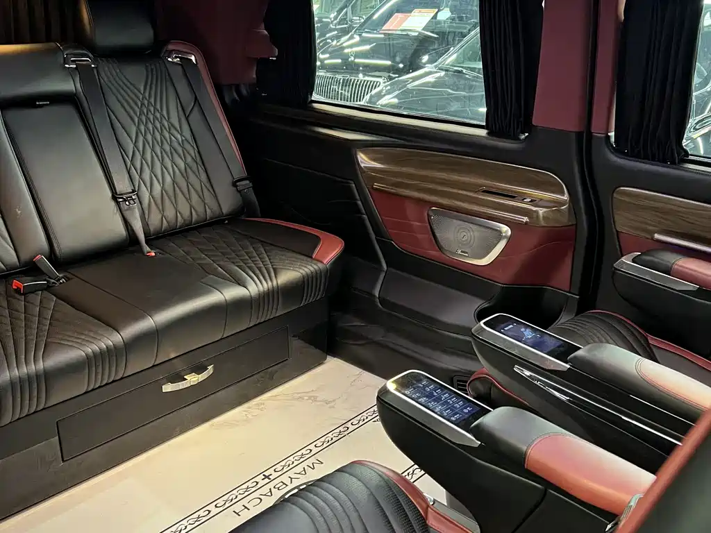 Mercedes-Benz Vito 2022 — фото 16