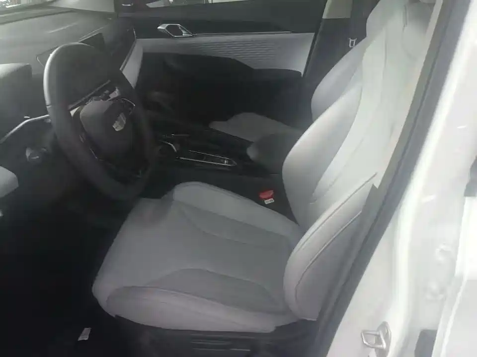 Geely Binyue 2025