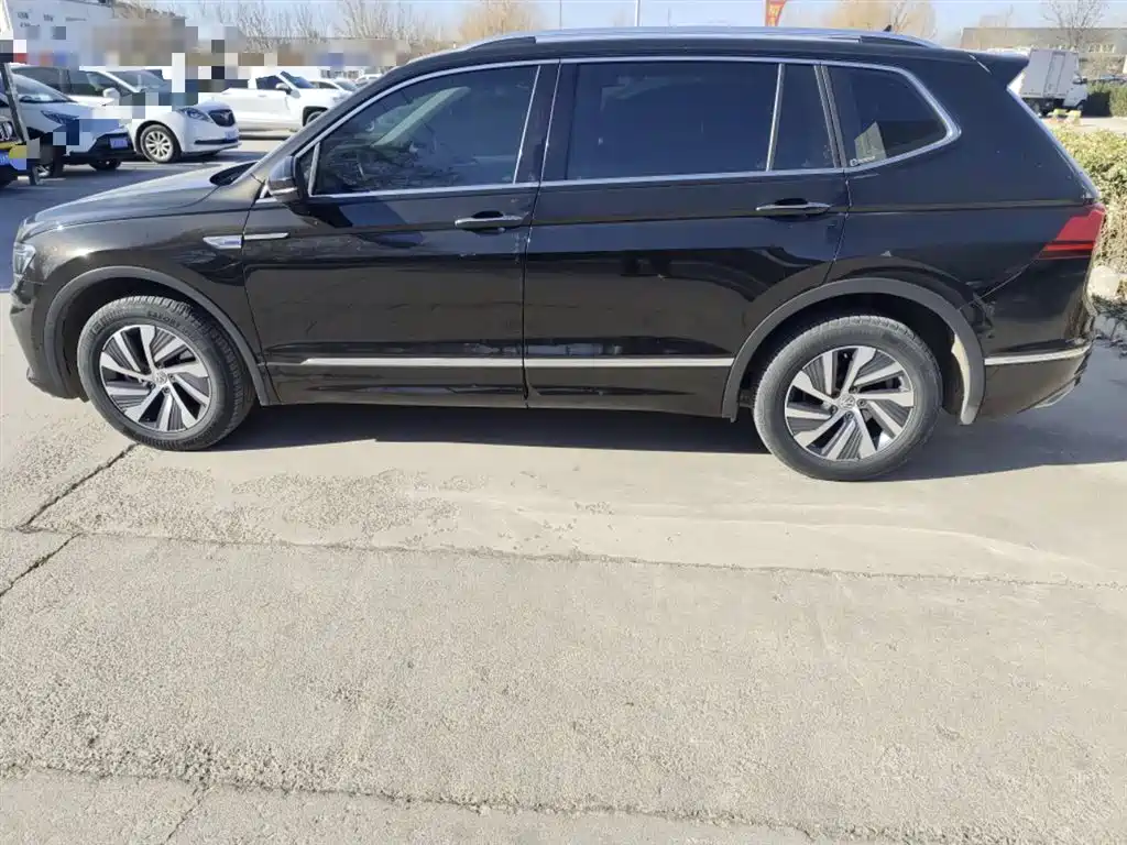 Volkswagen Tiguan L PHEV 2020 — фото 4