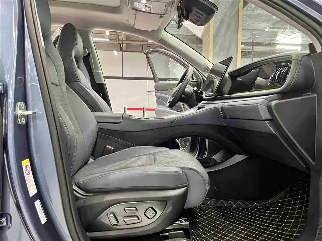 BYD Sealion 07 DM-i 2025 — фото 13
