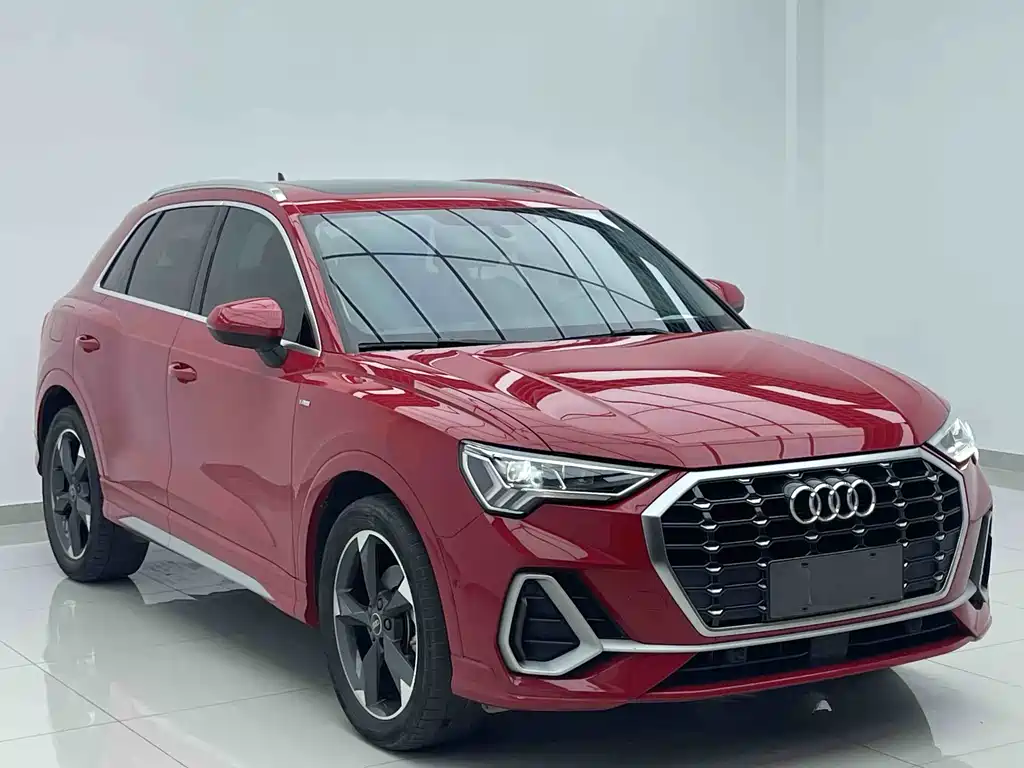 Audi Q3 2022 — фото 2