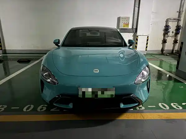 Xiaomi SU7 2024