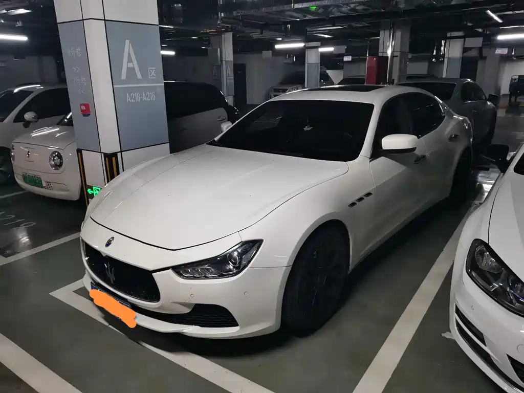 Maserati Ghibli 2015 — фото 1