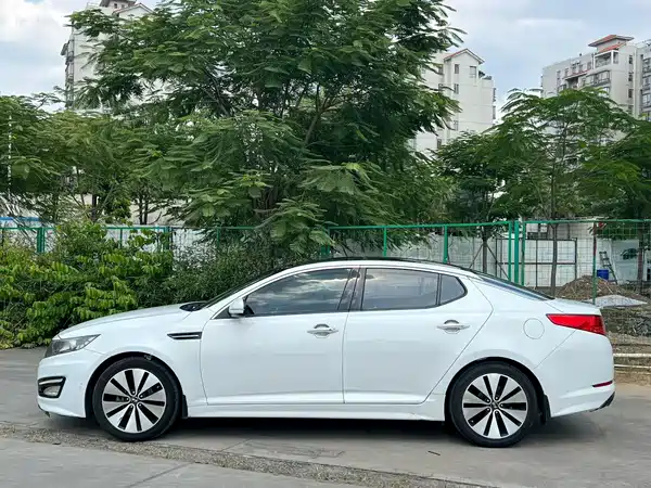 Kia K5 2012