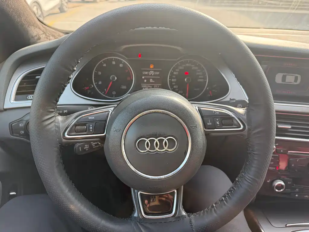Audi A4L 2015 — фото 12