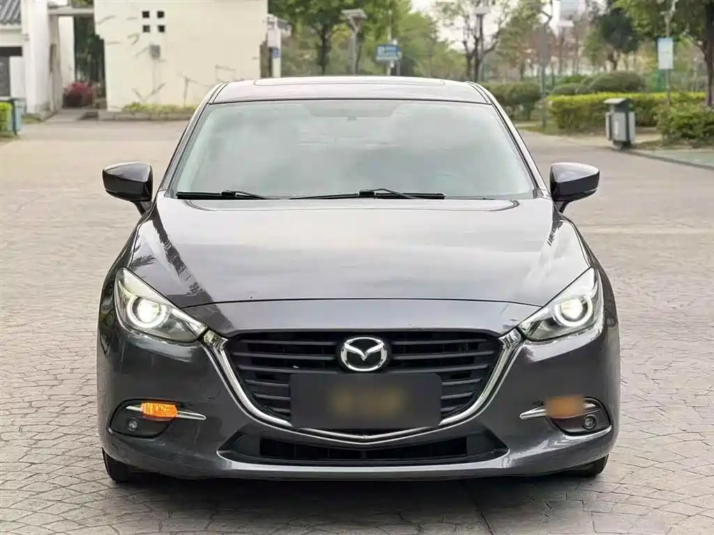Mazda 3 Axela 2019 — фото 23