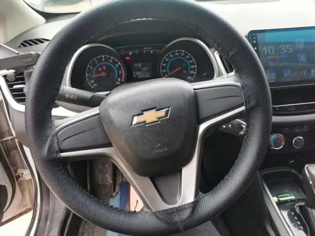 Chevrolet Cavalier 2017 — фото 11