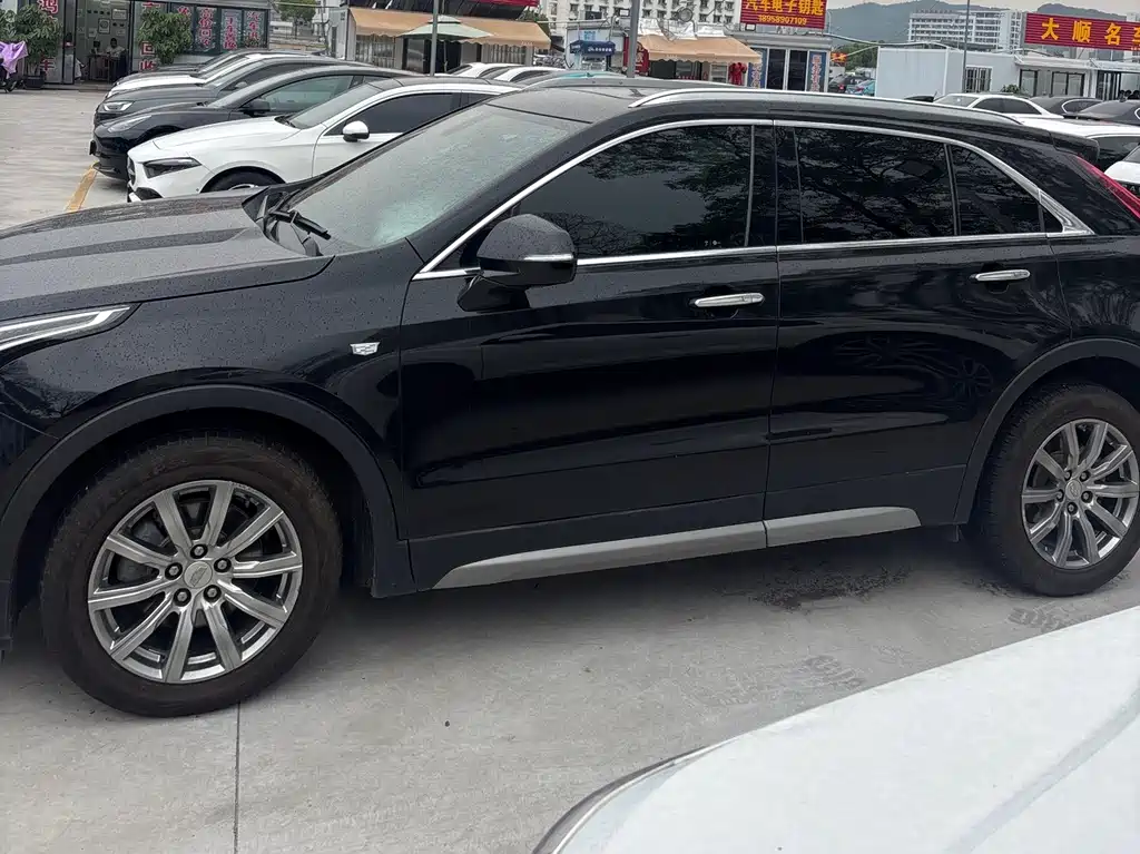 Cadillac XT4 2021 — фото 3