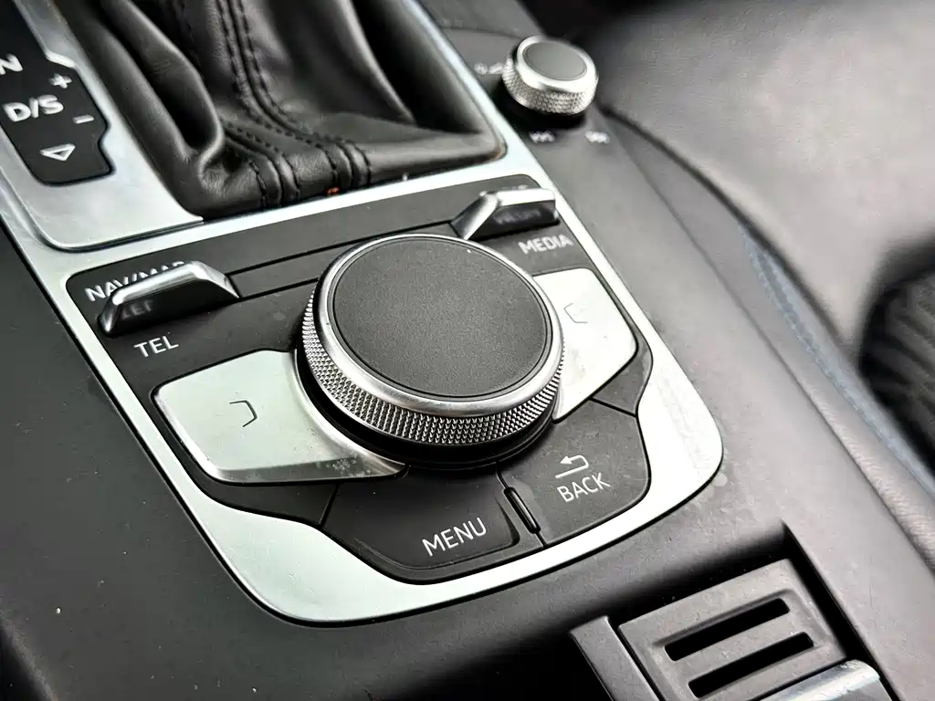 Audi A3 2021 — фото 14