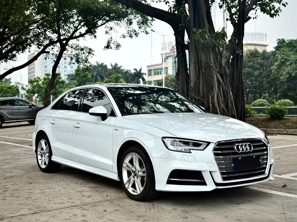 Audi A3 2021 — фото 7
