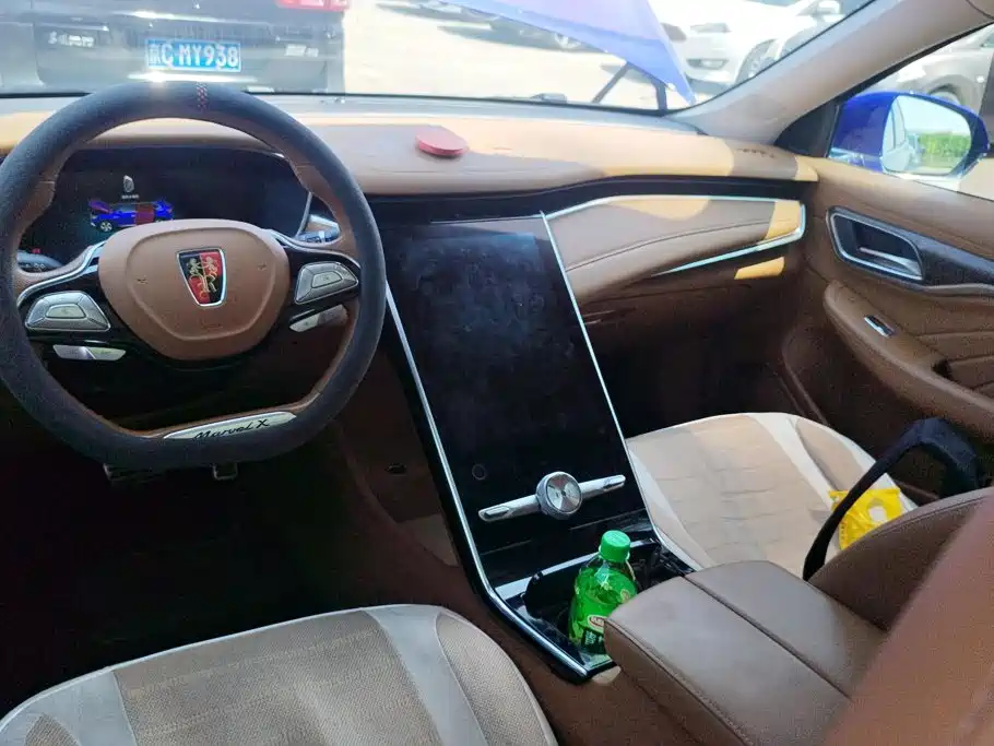 Roewe MARVEL X 2018 — фото 12