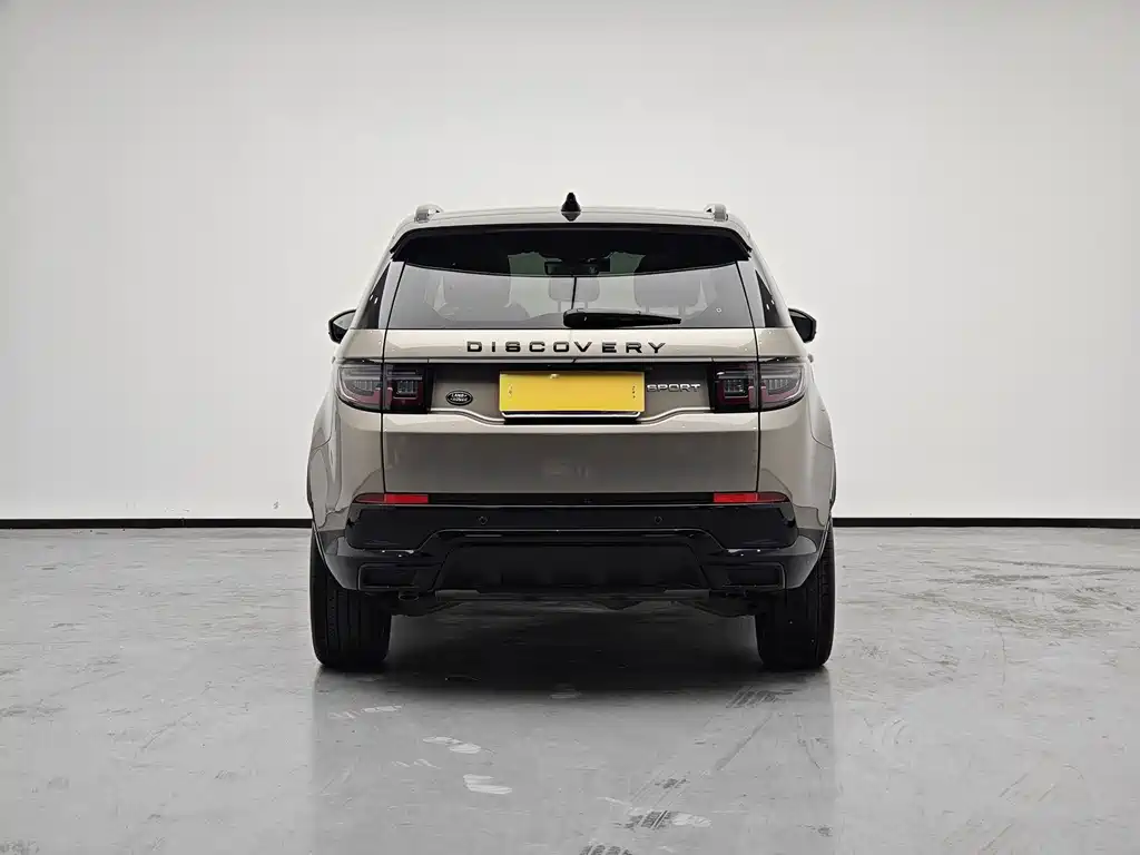 Land Rover Discovery Sport 2023 — фото 5
