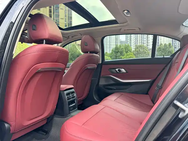 BMW 3 Series 2023
