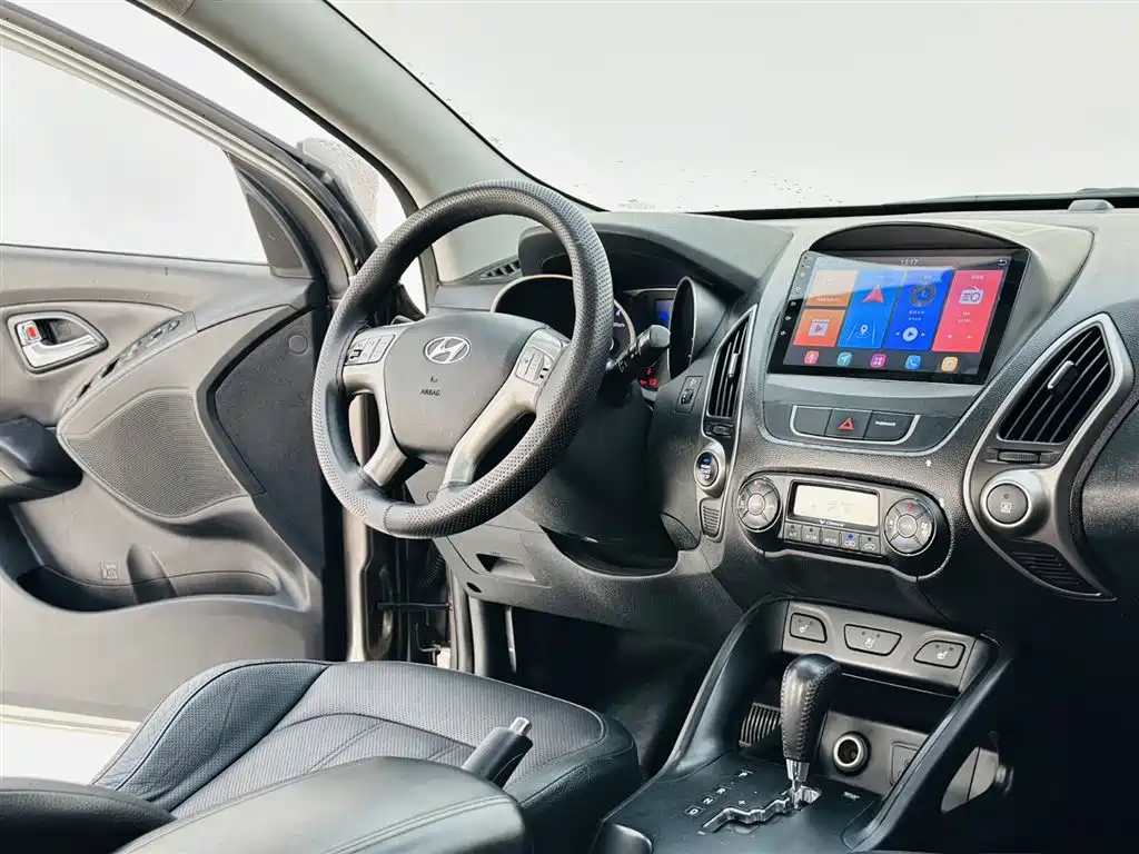 Hyundai ix35 2014 — фото 16