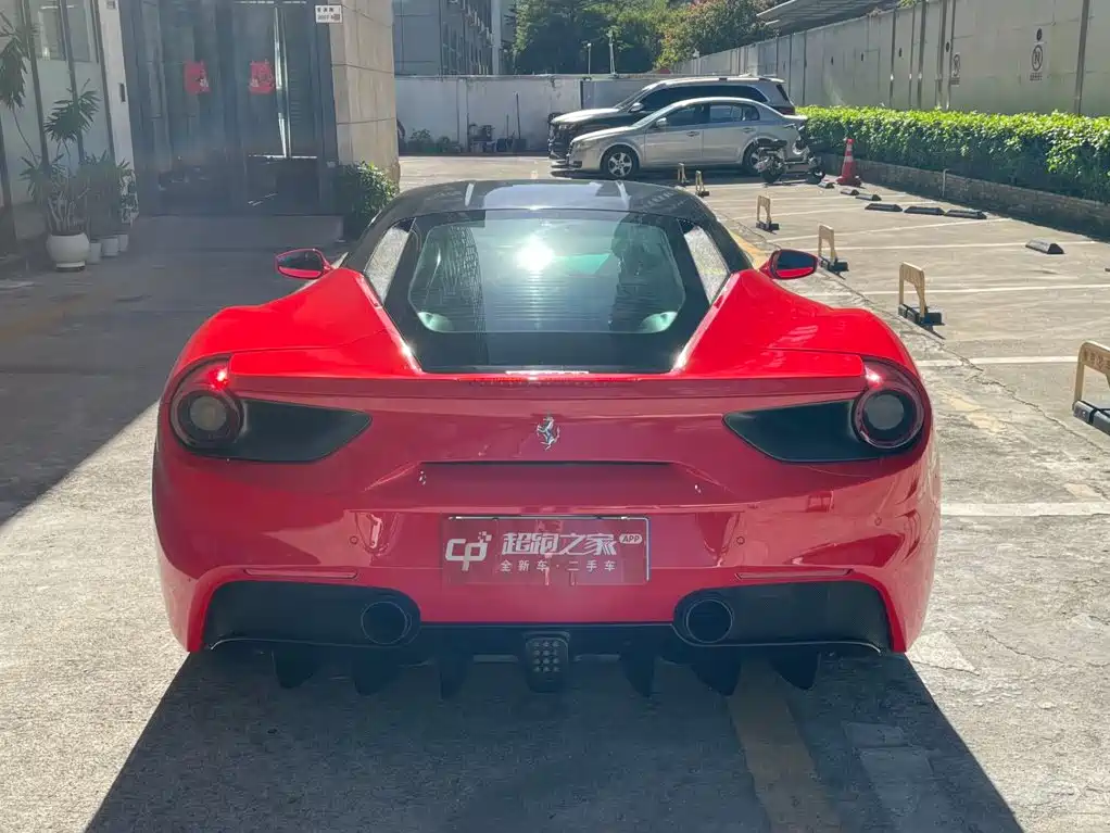 Ferrari 488 2017 — фото 8
