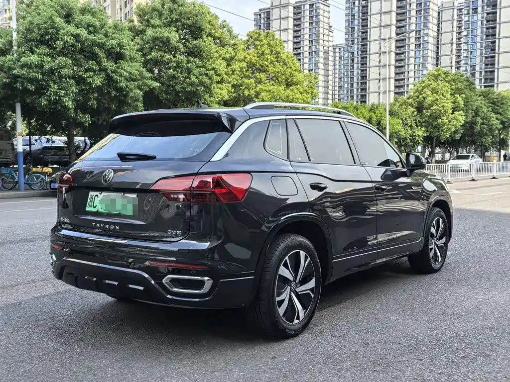 Volkswagen GTE PHEV 2023 — фото 4