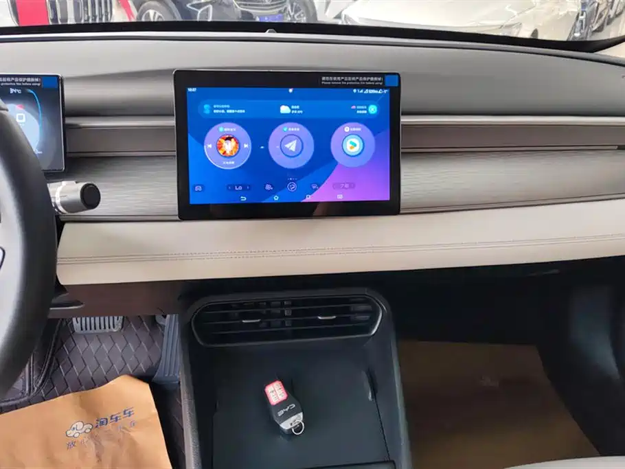 BYD Seal 05 DM-i 2025 — фото 13