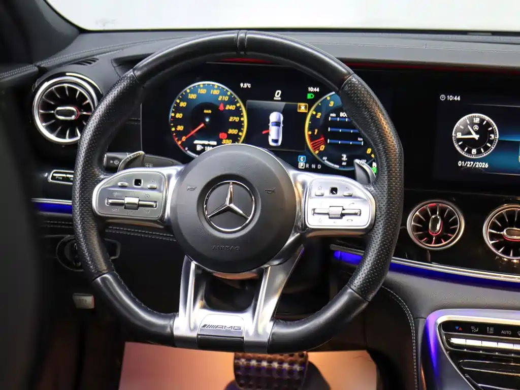 Mercedes-Benz AMG GT 2020 — фото 17