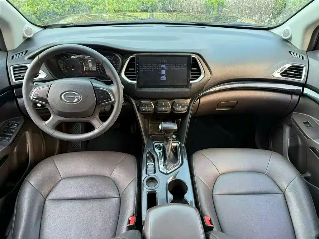 GAC Motor Trumpchi GS4 2017 — фото 25