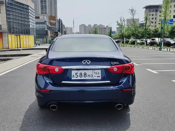 Infiniti Q50L 2016