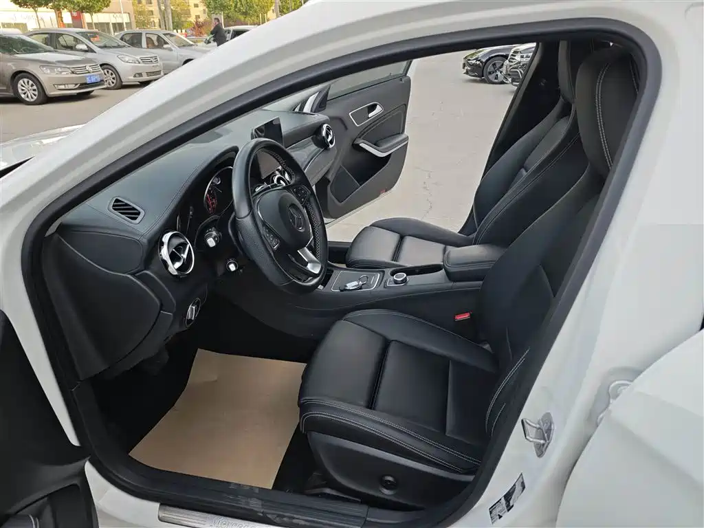 Mercedes-Benz GLA 2018 — фото 6