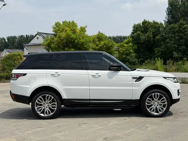 Land Rover Range Rover Sport 2016
