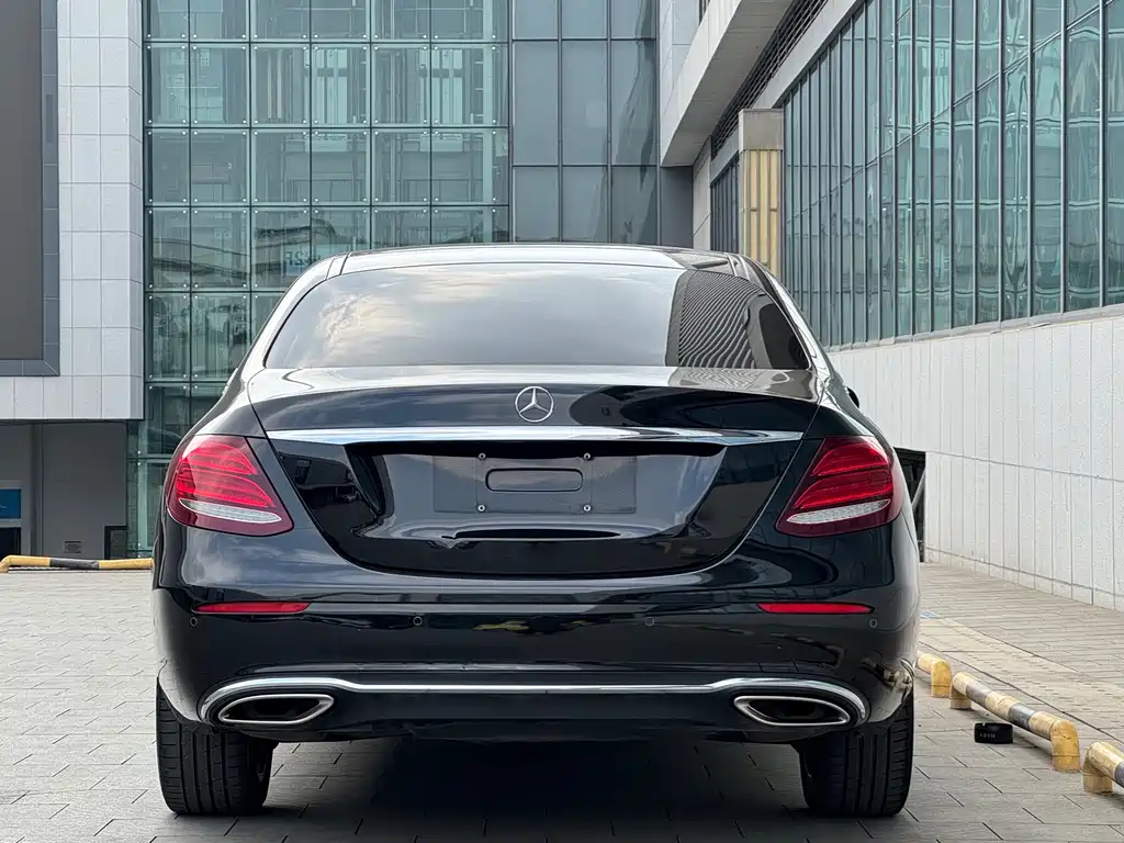 Mercedes-Benz E-Class 2020 — фото 8
